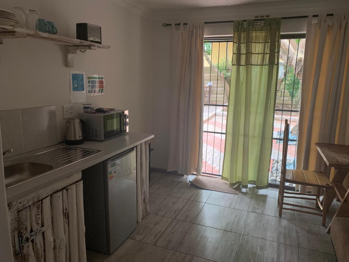 Cycad Stay Mthatha Extérieur photo