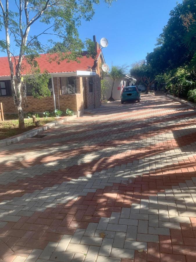 Cycad Stay Mthatha Extérieur photo