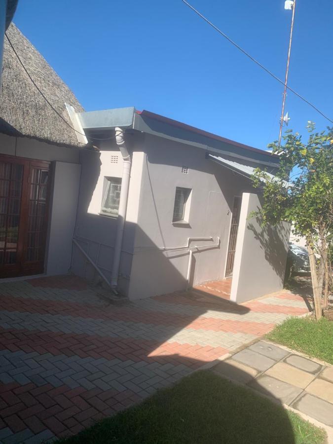 Cycad Stay Mthatha Extérieur photo